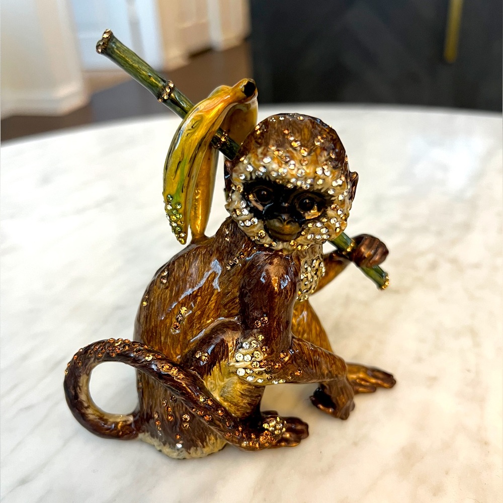 Jay Strongwater Limited Edition Sitting Monkey w/ Bananas Figurine
